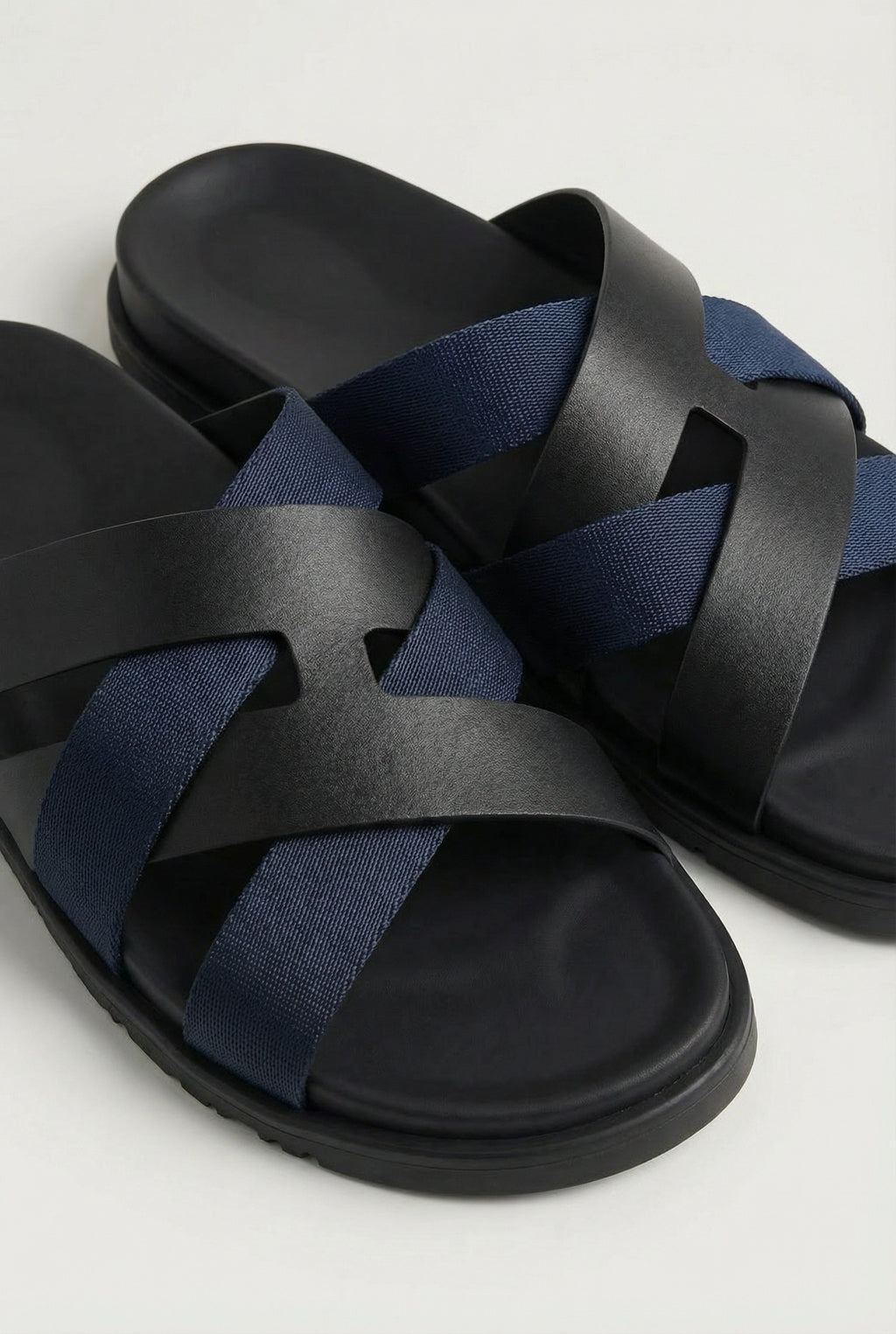 Amalfi Leather Sandal Black Navy