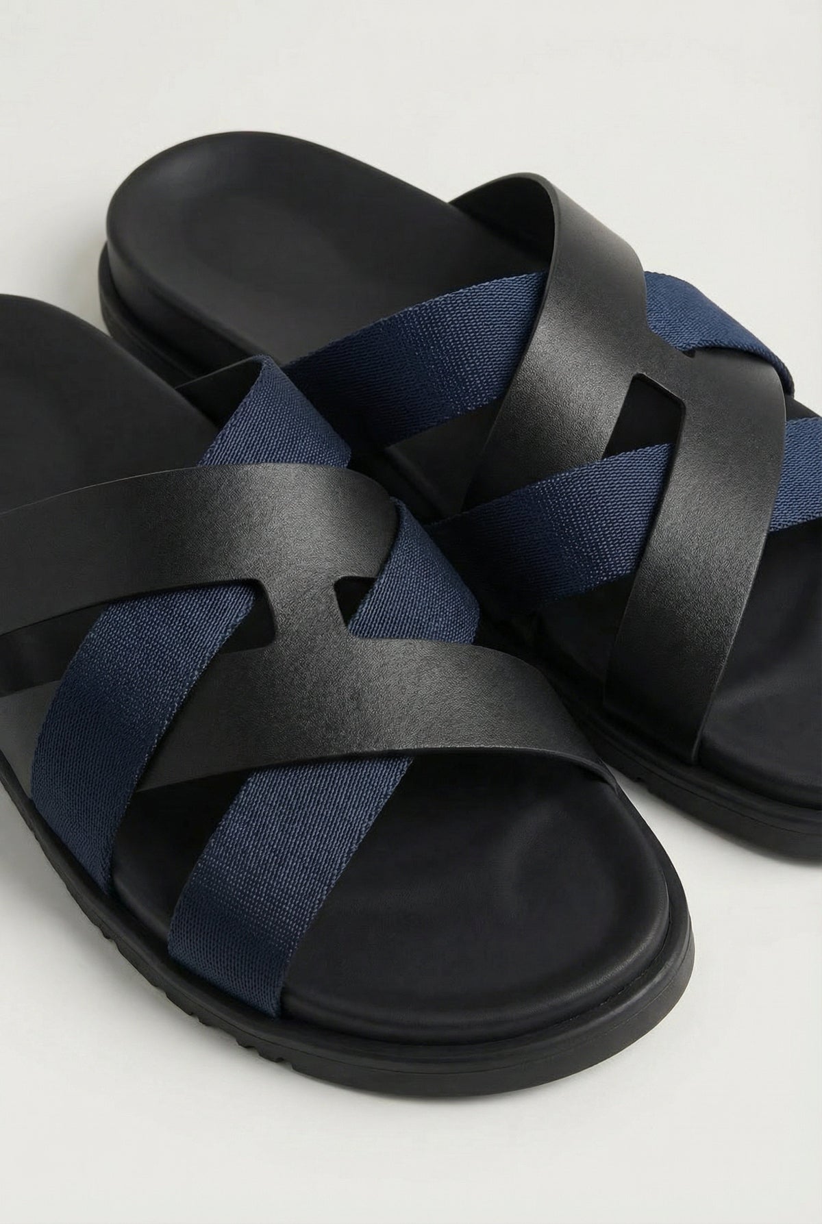 Amalfi Leather Sandal Black Navy